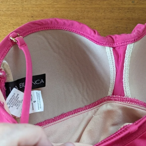 La‎ Blanca Ruched One Piece Swimsuit - Picture 7 of 9